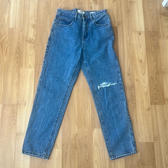 Cotton-On Mom Jeans - Picture 3 of 17